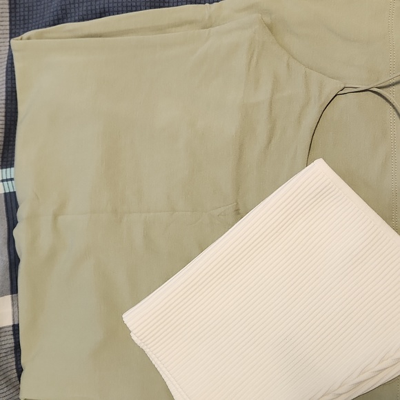 NWOT aritzia wilfred tiny dress sage frost M - Picture 11 of 11